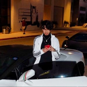 Meet your Posher, Ray